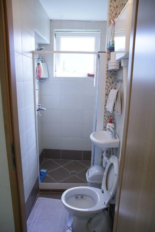 Lovely Apartment In Old Town 400M From City Center Sebilj SJJ Esterno foto